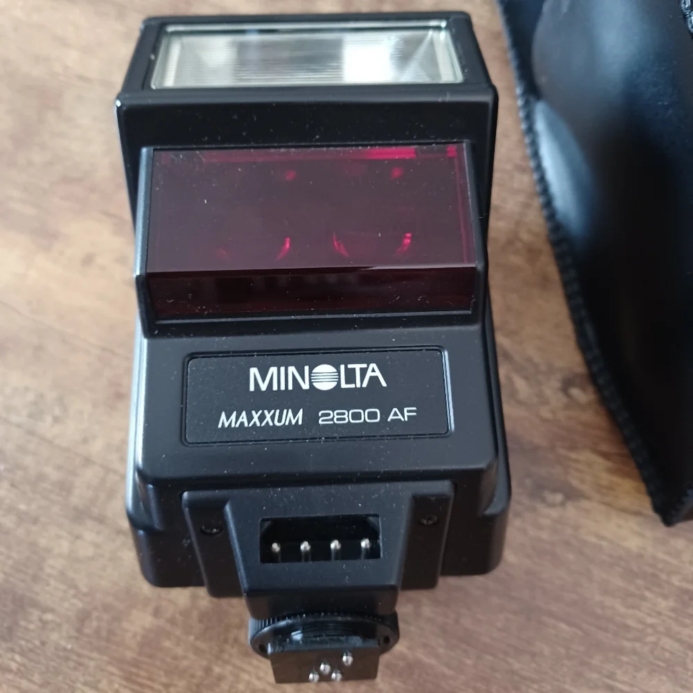 Vintage Minolta Maxxum 2800 AF hot shoe flash 📸